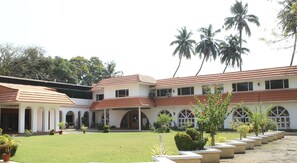 Deluxe Non A/C Room | Exterior - ATS Willingdon Hotel (Kochi)