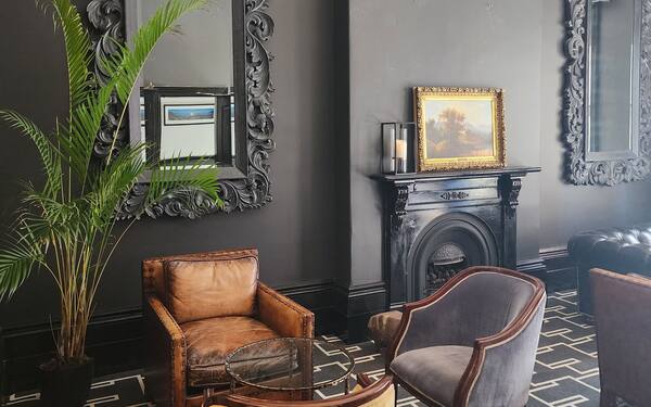 The Macquarie Hotel