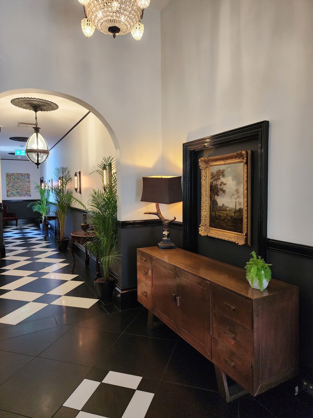 The Macquarie Hotel