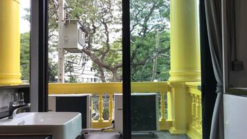 ๋ฌด๋ฃ WiFi, ์นจ๋ ์ํธ