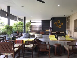 Exterior - S1 Hostel (Bangkok)