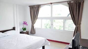 Superior Room, 1 Queen Bed | Wi-Fi de cortesia
