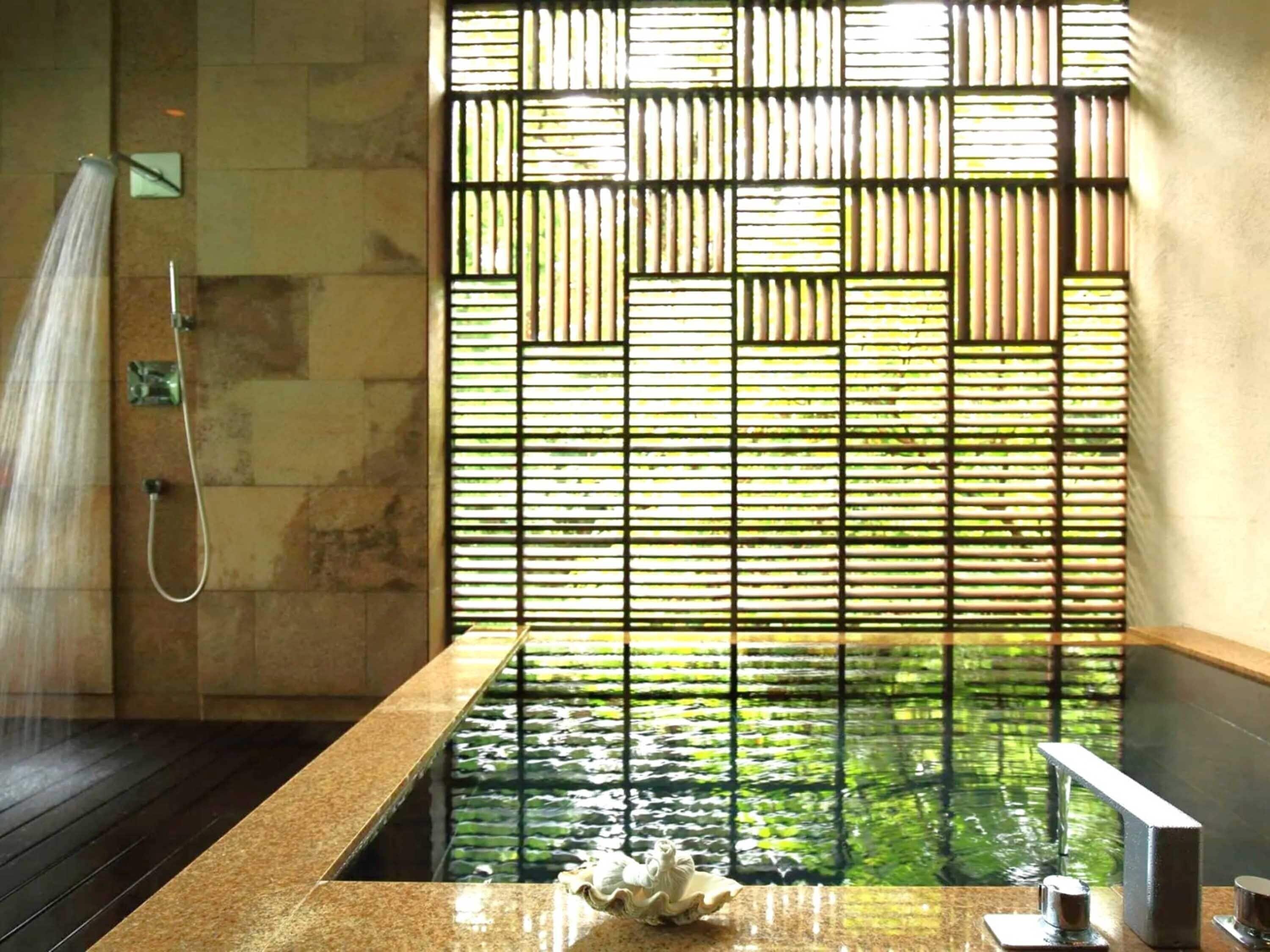 奢 華套房 | 免費迷你吧、客房內保險箱、書桌、免費無線上網