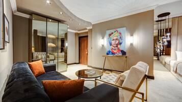Een minibar, een kluis op de kamer, gratis wifi, rolstoeltoegankelijk