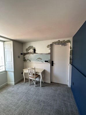 Suite | Premium bedding, minibar, in-room safe, desk