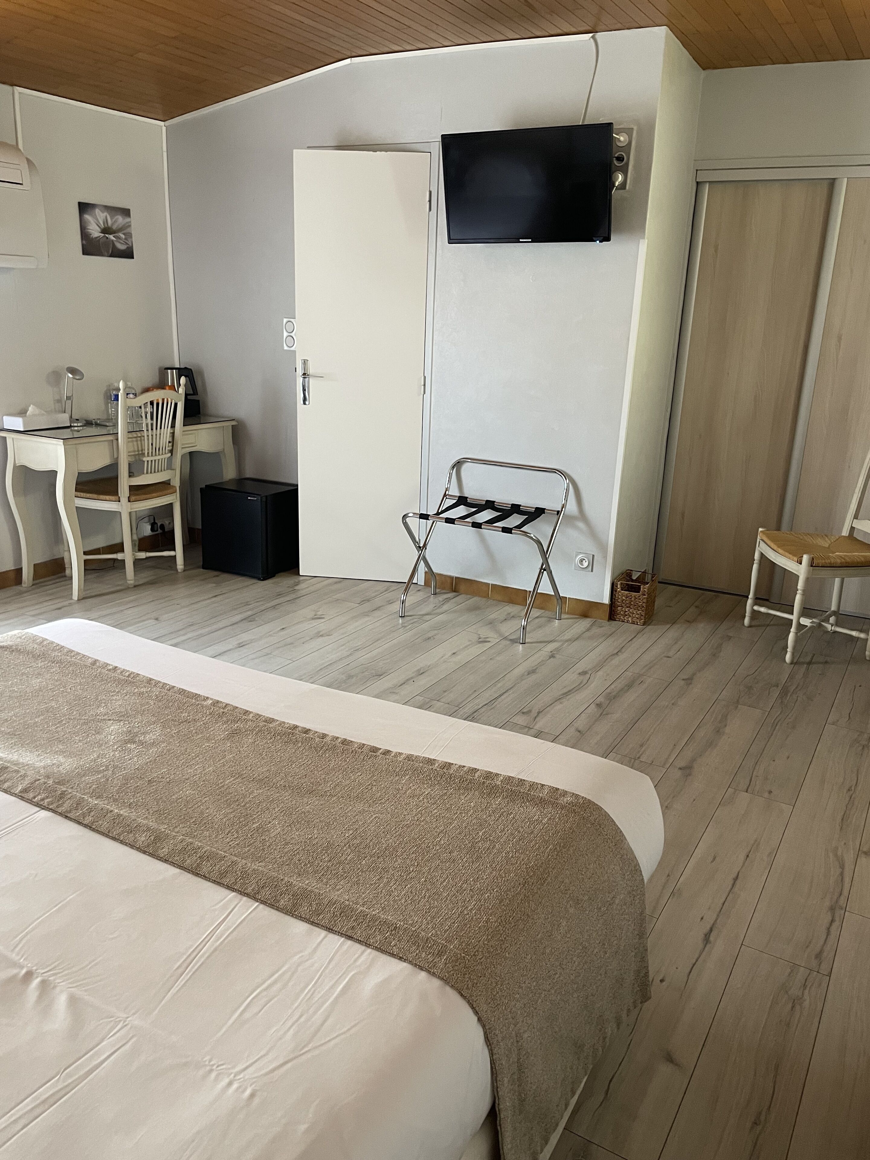 Foto - Hôtel Le Médiéval Palais des Papes