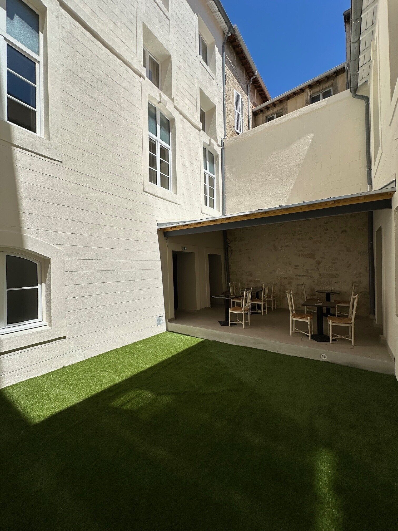 Foto - Hôtel Le Médiéval Palais des Papes