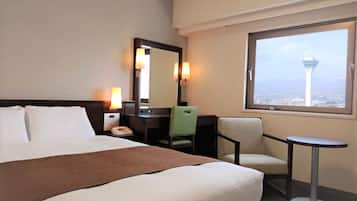 Escritorio, wifi gratis, ropa de cama