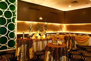 Desayuno con opciones de la cocina local todos los días (con cargo)