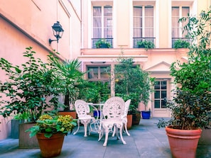 Terrace/patio - Hotel du Danube Saint Germain (Paris)