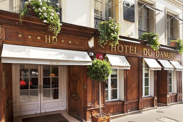 Property entrance - Hotel du Danube Saint Germain (Paris)