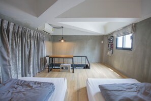 Superior Double Room | In-room safe, free WiFi, bed sheets - Atlas Bangkok Hotel (Bangkok)