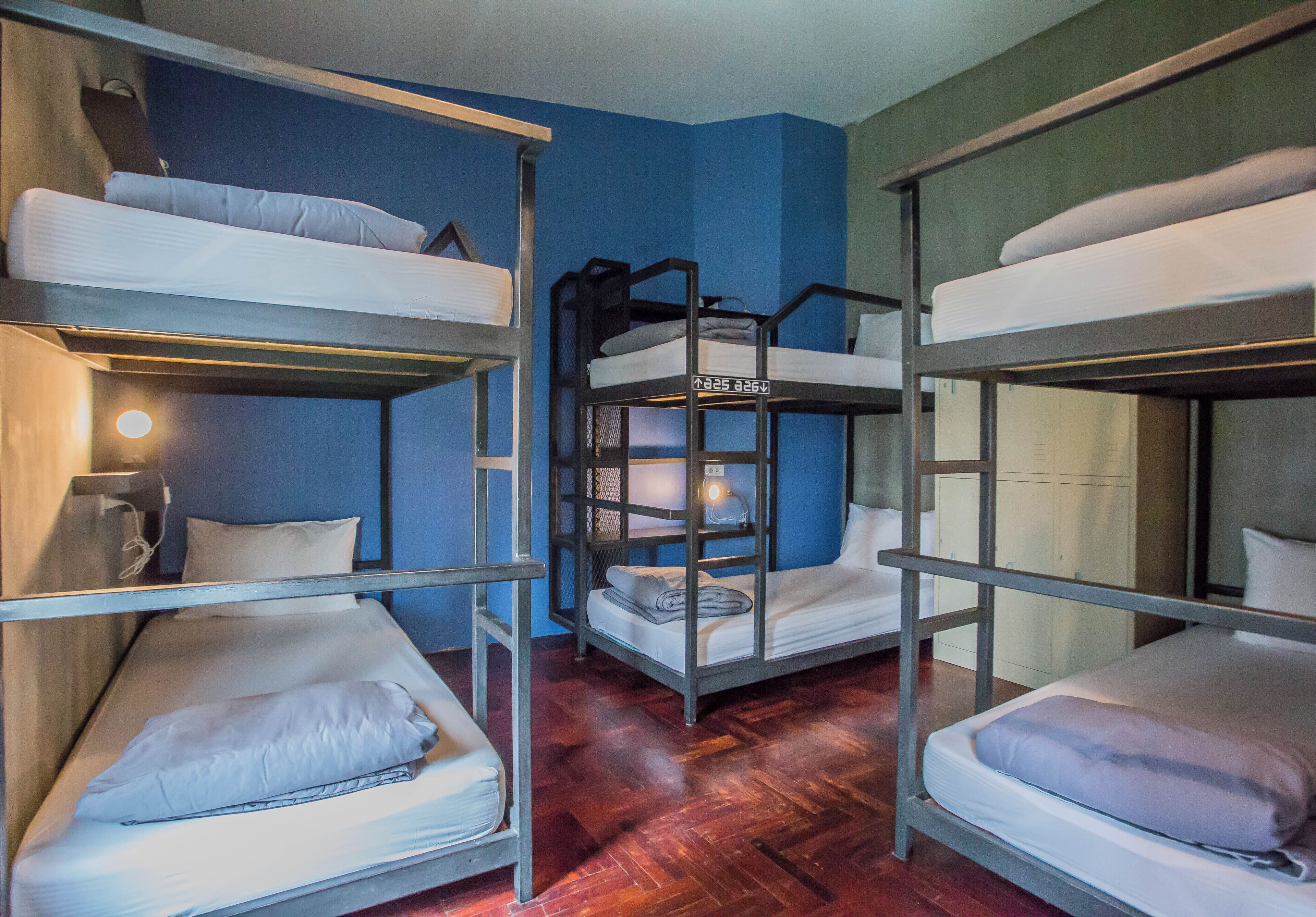 Private 6 Bunk Beds, Shared Bathroom | Χρηματοκιβώτιο στο δωμάτιο, δωρεάν Wi-Fi, κλινοσκεπάσματα 