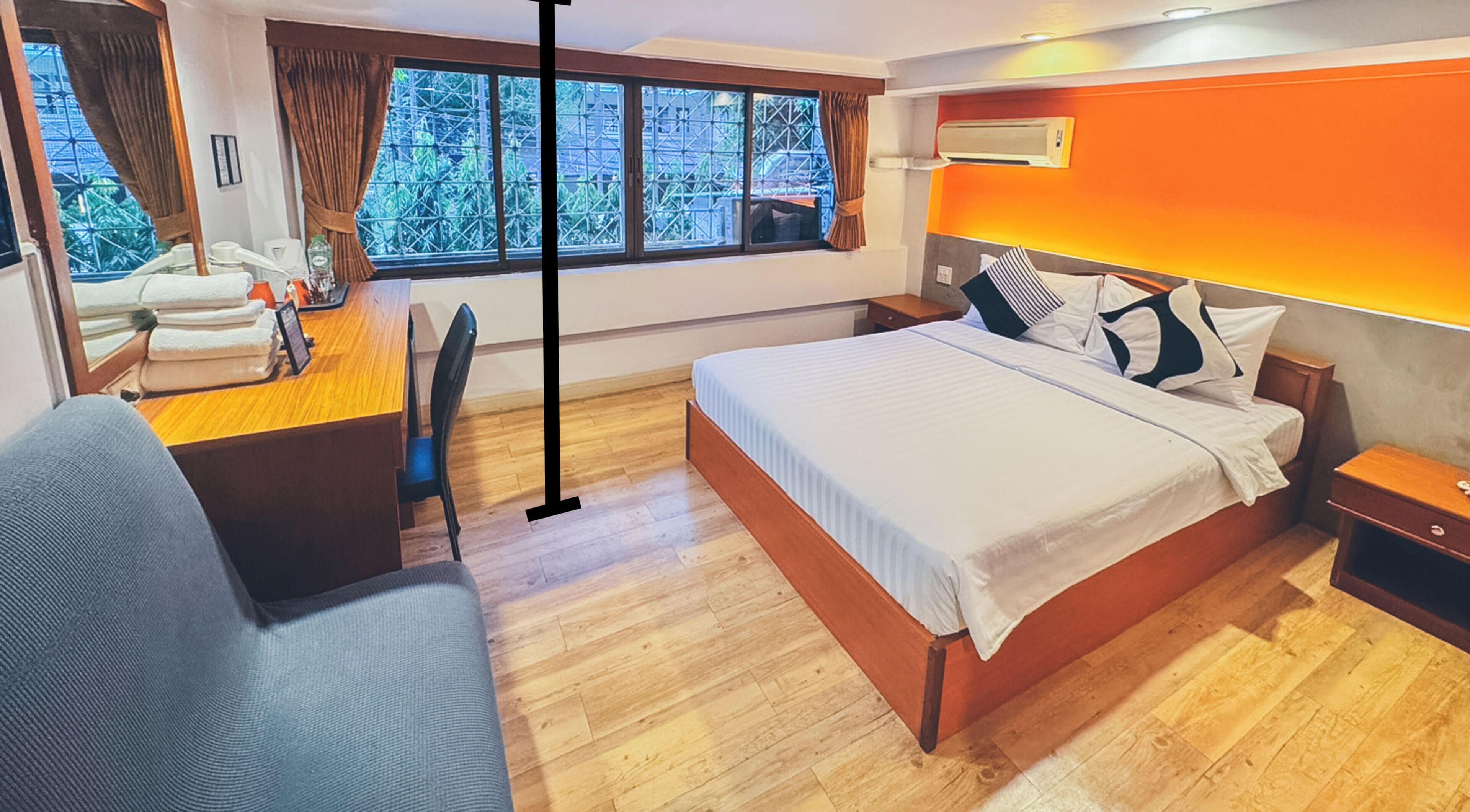 Low Floor With Window | Caja de seguridad en la habitación, wifi gratis y ropa de cama 