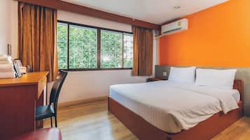 1 chambre, coffres-forts dans les chambres, bureau, Wi-Fi gratuit