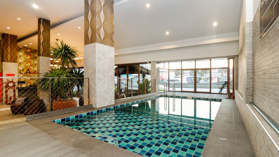 Collection O JA Siam City