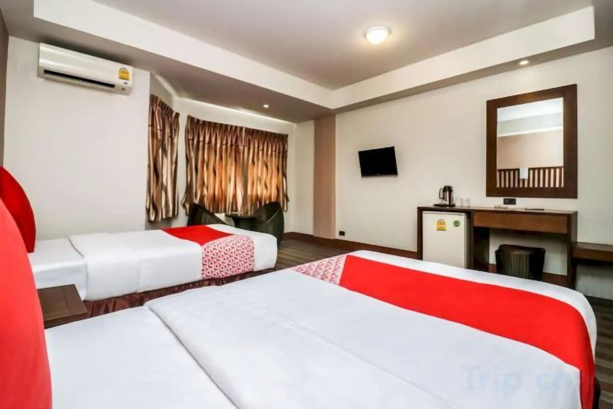 Minibar, bureau, Wi-Fi gratuit, draps fournis