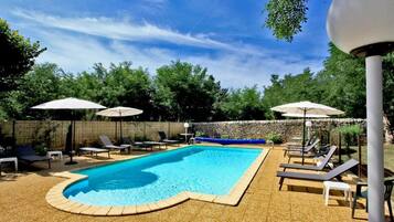 Seasonal outdoor pool