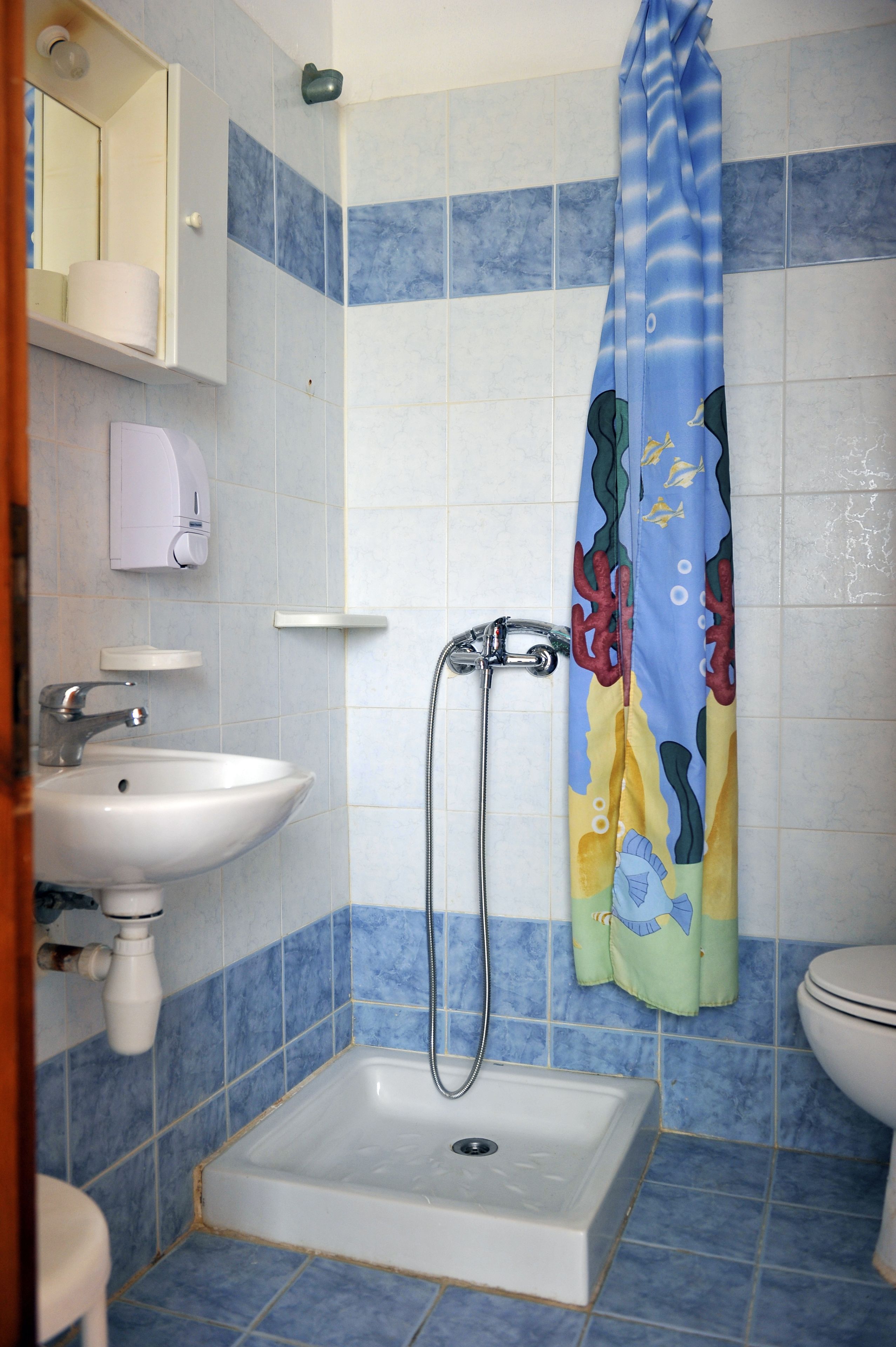 quadruple room, connecting rooms, ground floor (external bathroom) | bathroom | shower, free toiletries, hair dryer, towels