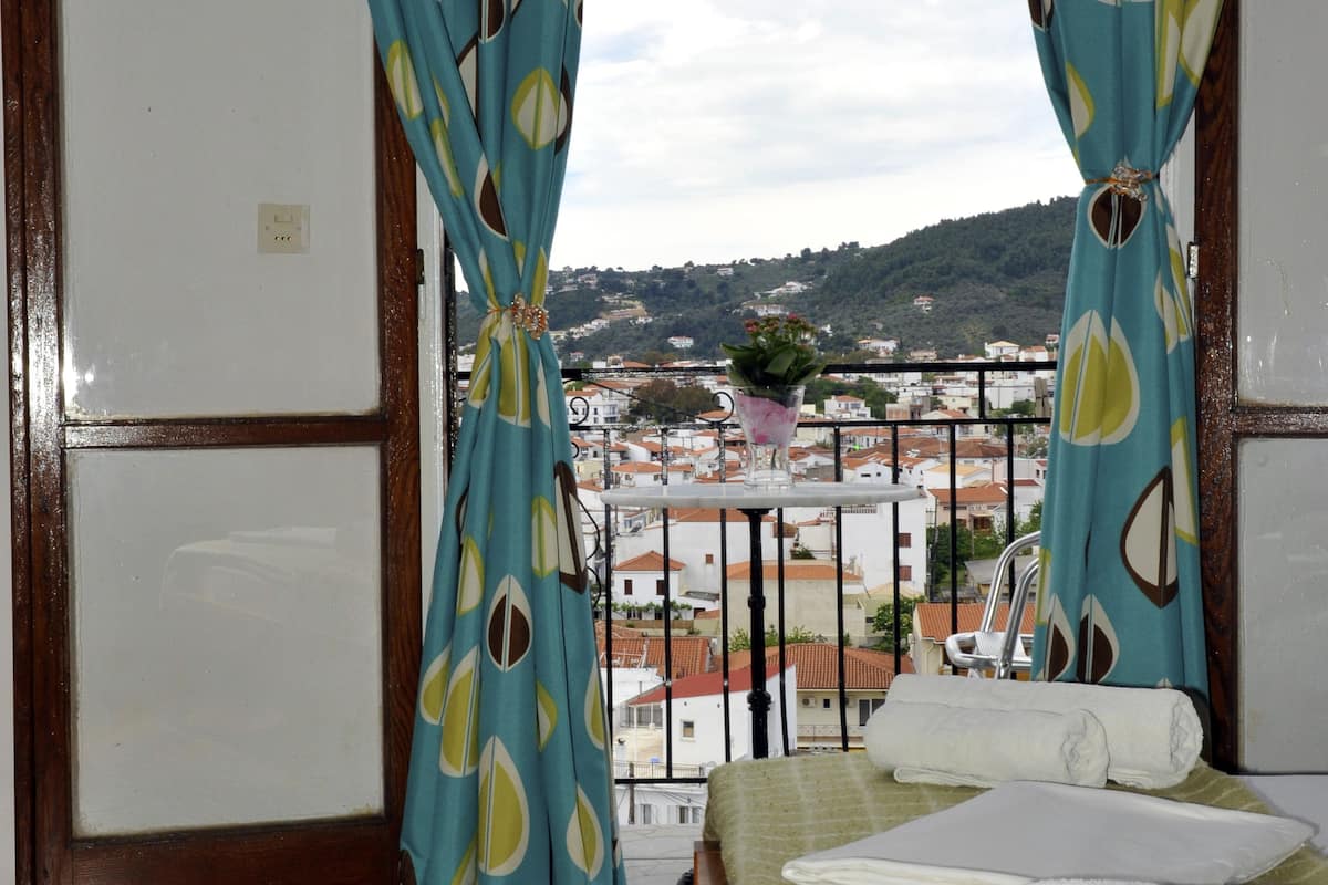 1 bedroom, in-room safe, rollaway beds, free wifi