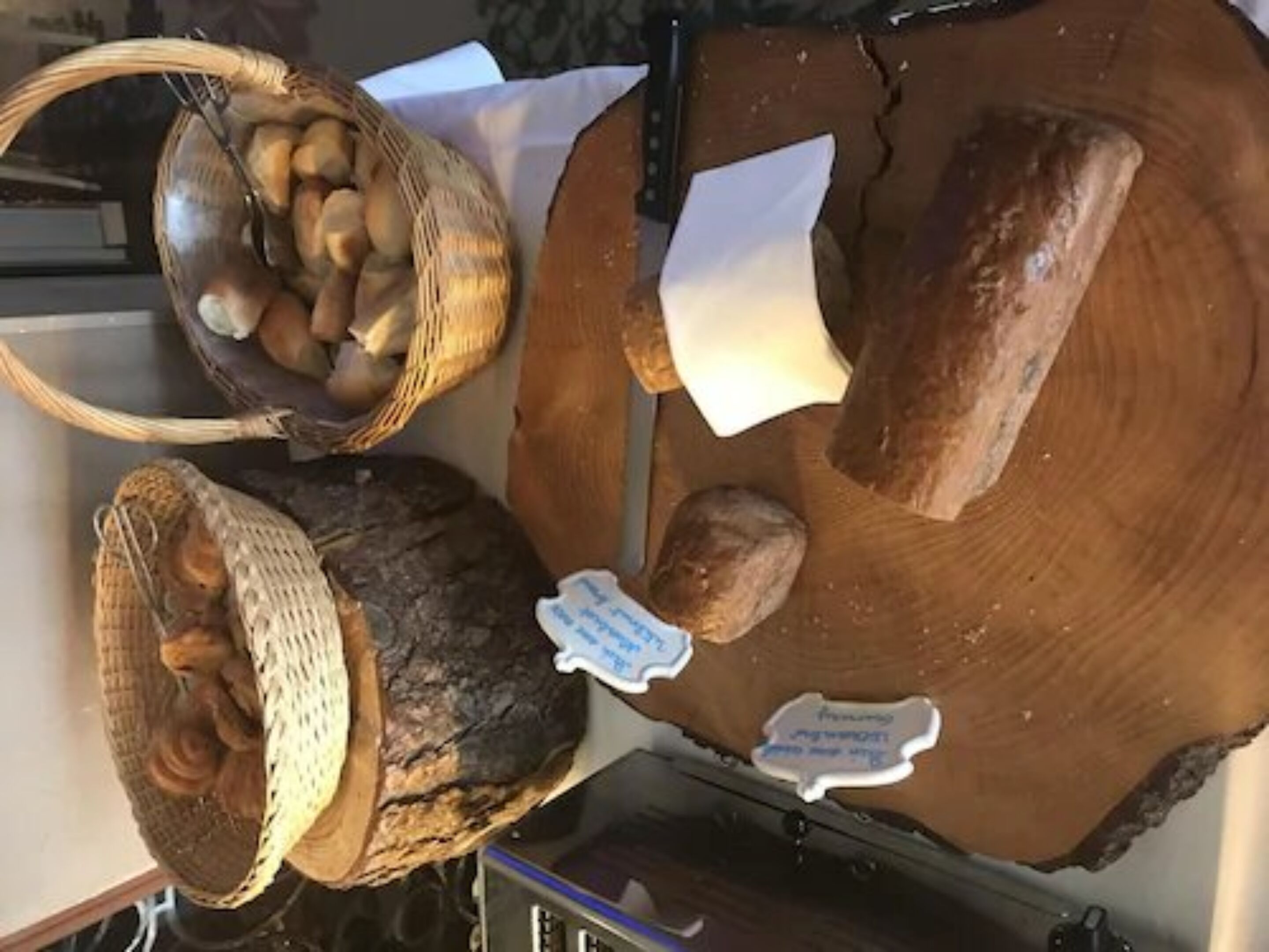 daily buffet breakfast (eur 21.00 per person)