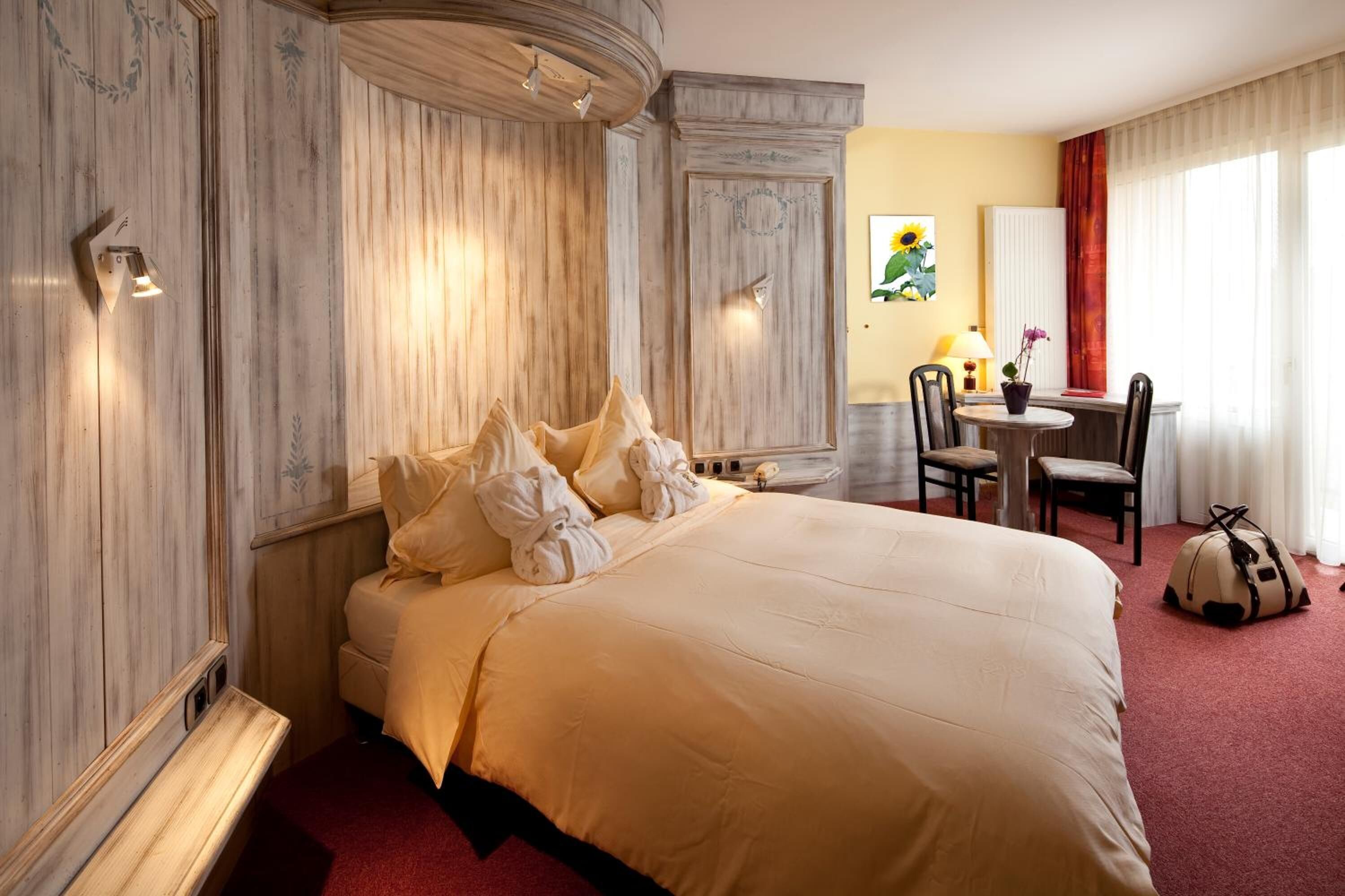 desk, iron/ironing board, free wifi, bed sheets