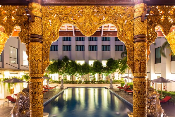 Outdoor pool, open 7:00 AM to 8:00 PM, pool umbrellas, sun loungers