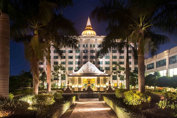Front of property – evening/night