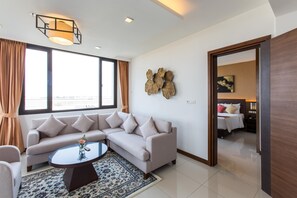 Suite – executive | Oppholdsrom | En 32-tommers LCD-TV med kabel-kanaler samt TV