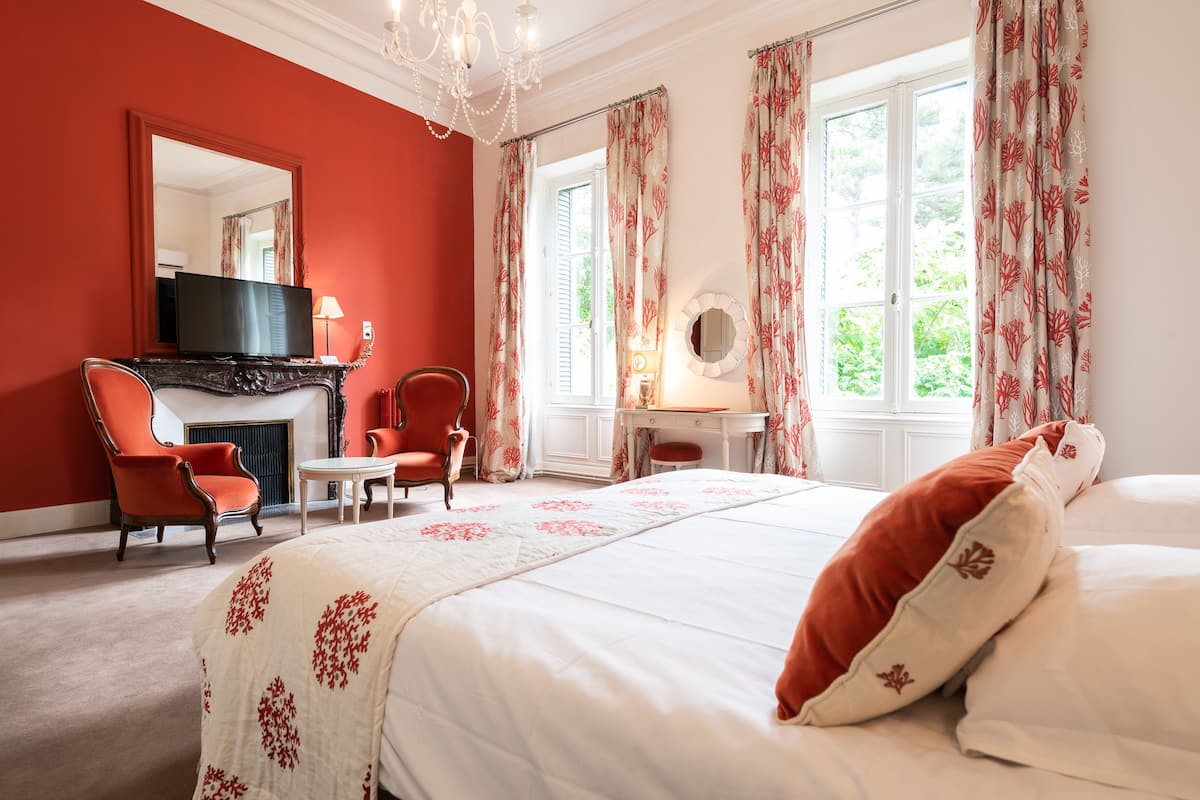 Superior-Doppel- oder -Zweibettzimmer