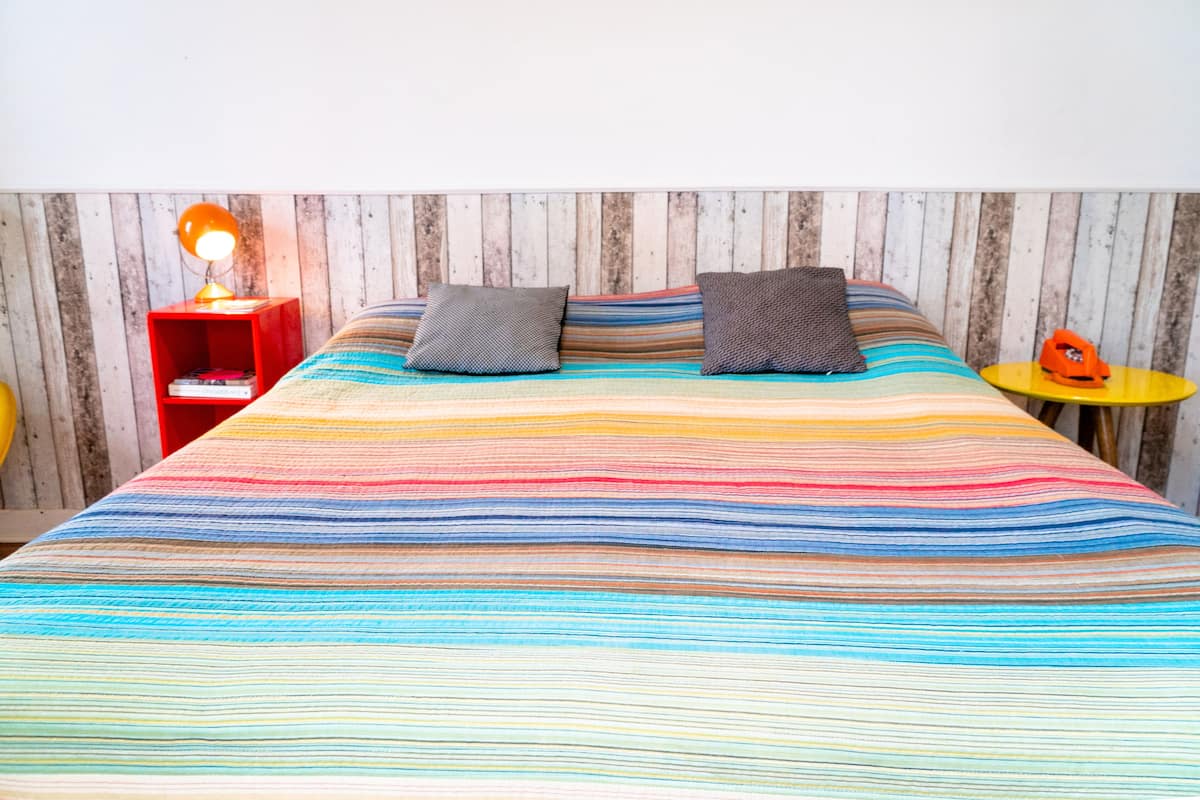 Penthouse Room | Premium bedding, in-room safe, iron/ironing board (on request)