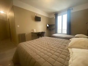 Escritorio y wifi gratis