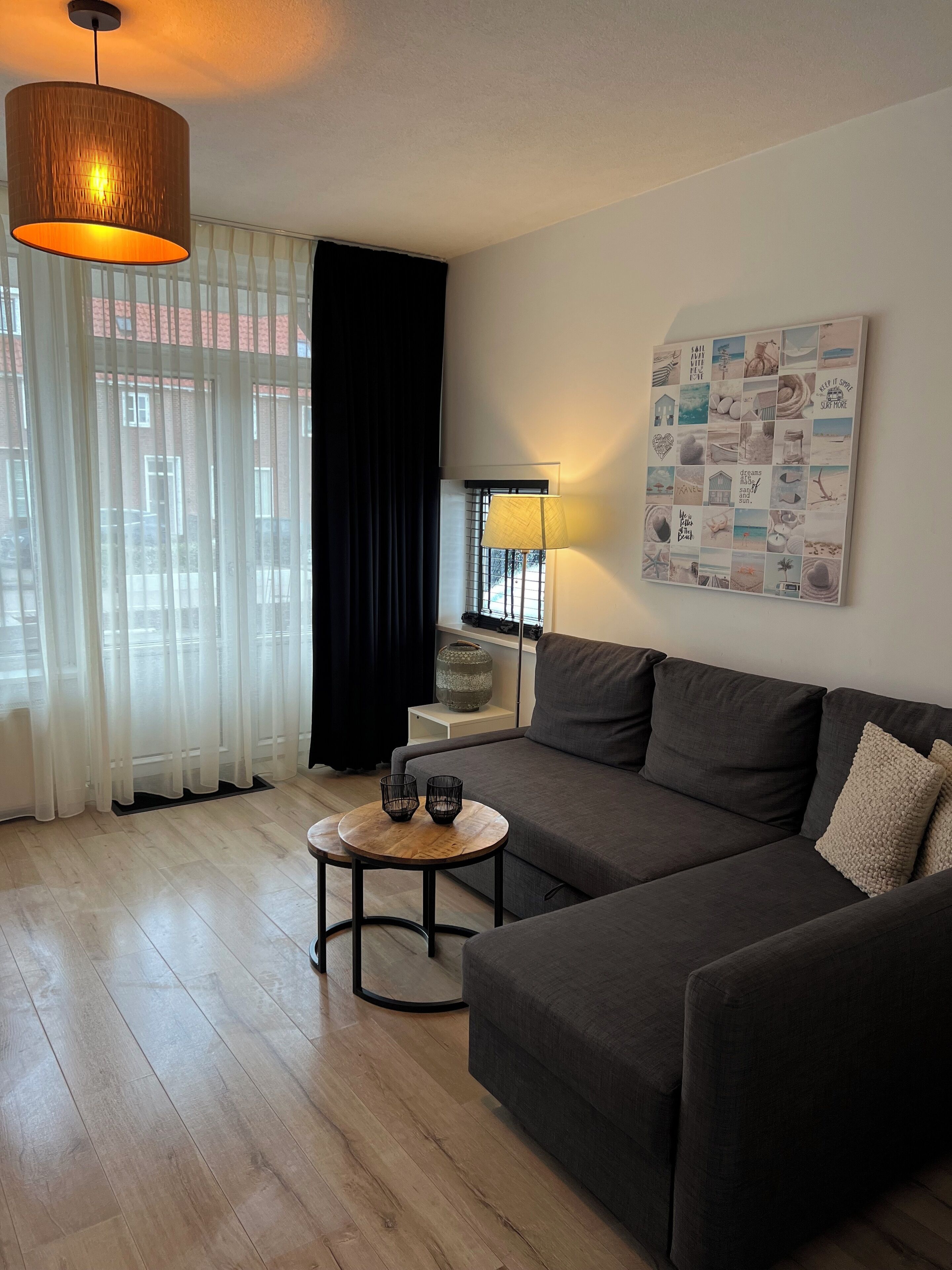 Apartamento urbano | Área de estar | TV de tela plana