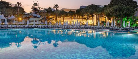 2 indoor pools, 7 outdoor pools, pool umbrellas, sun loungers