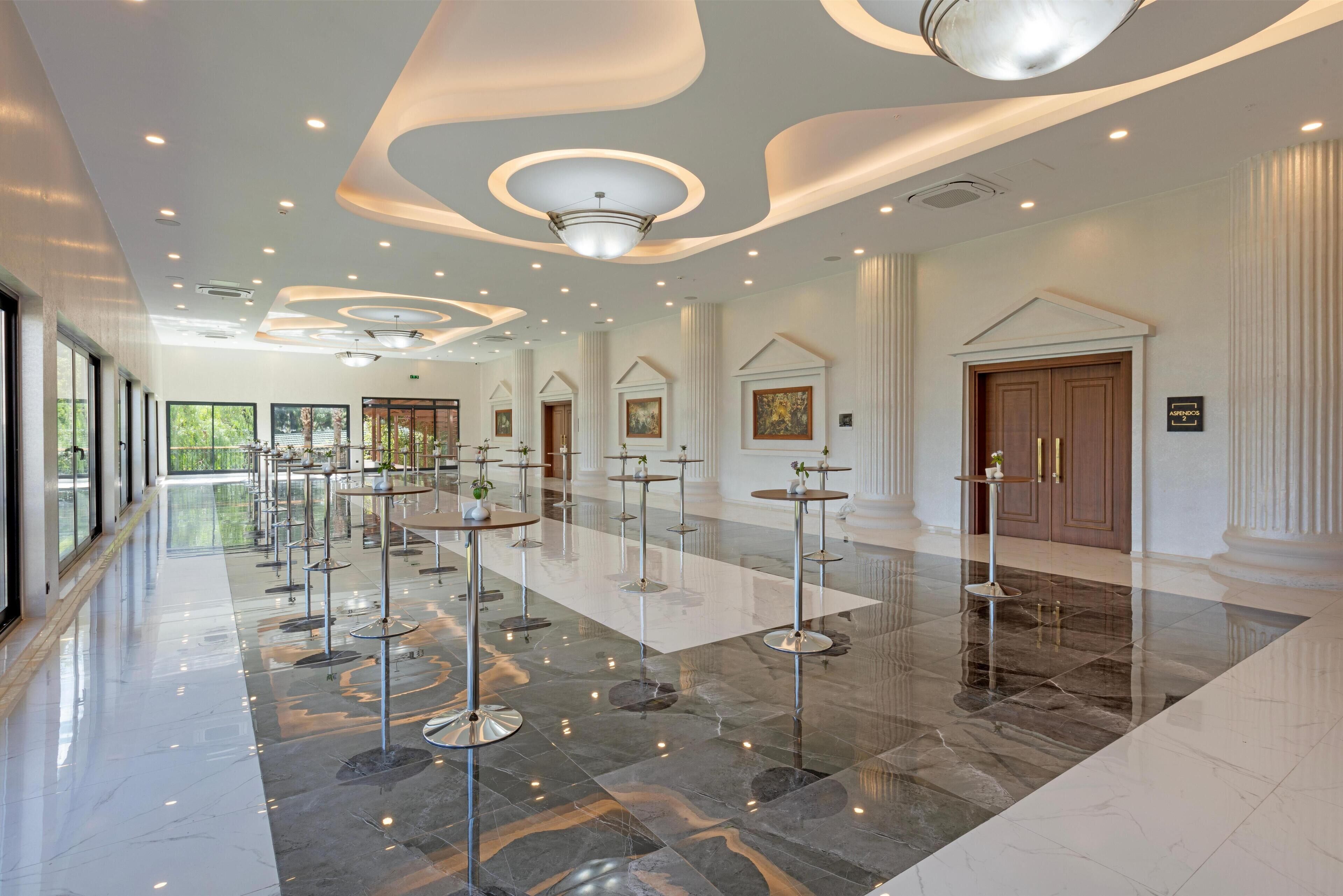 Foto - Dobedan World Palace