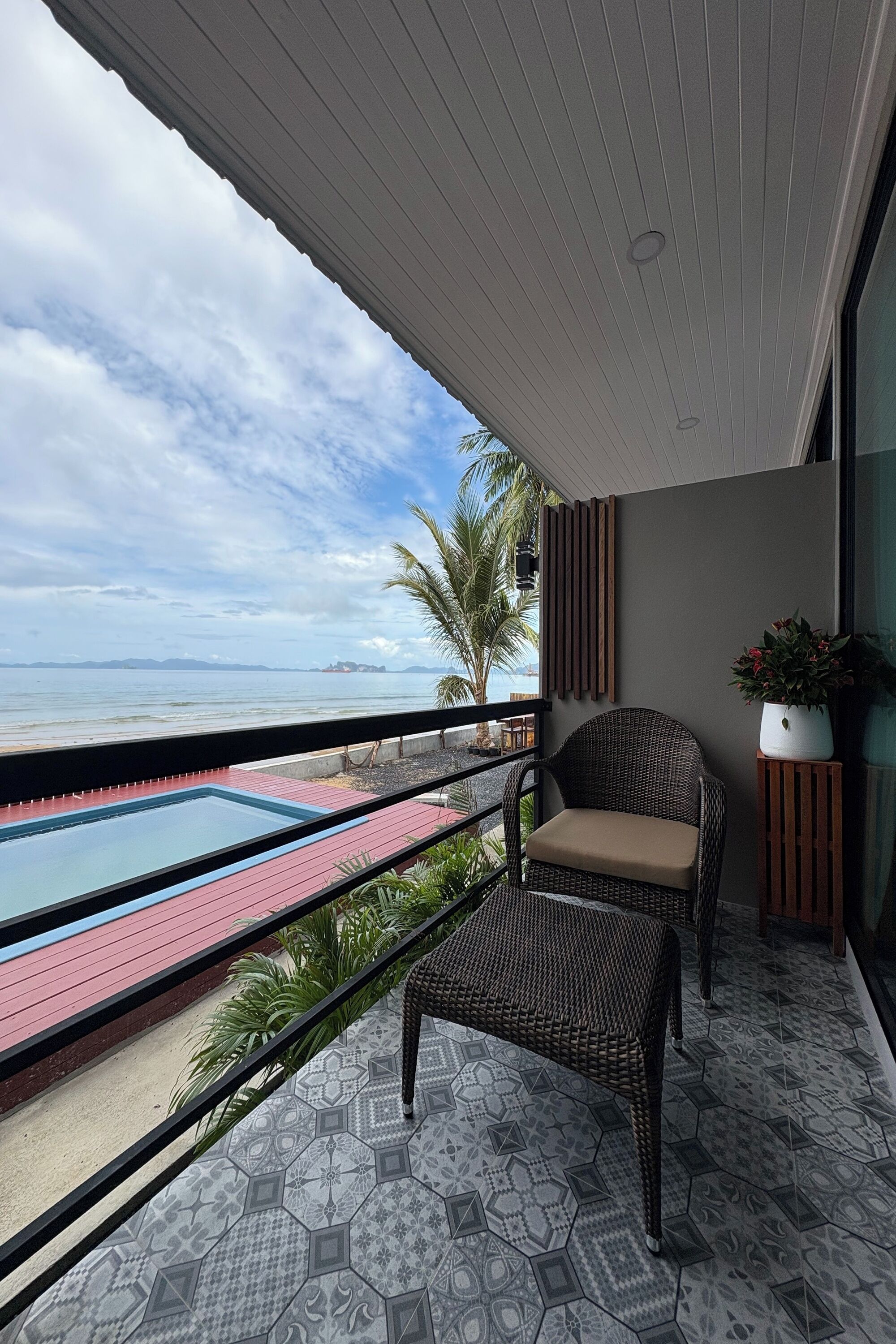 Familiekamer, uitzicht op zee | Uitzicht vanuit de kamer