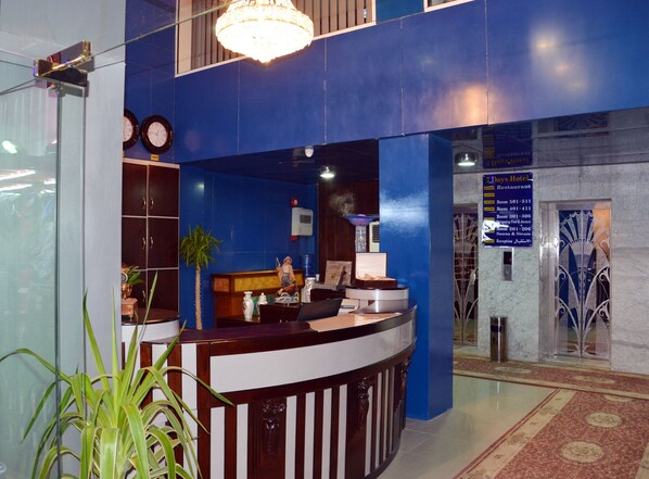 Front of property - Seven Days Hotel (Irbid)