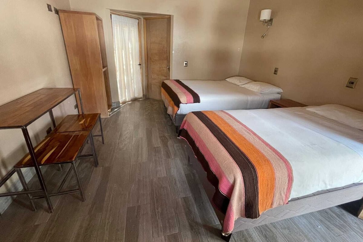 1 habitación y caja de seguridad en la habitación