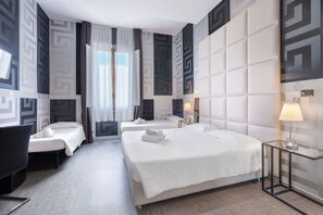 Quadruple Room | Down duvets, minibar, in-room safe, desk - Hotel Argentina (Florence)