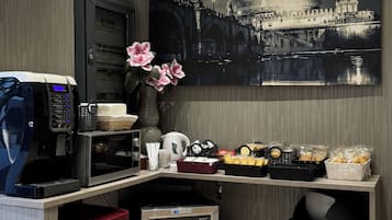 Petit déjeuner servi en supplément