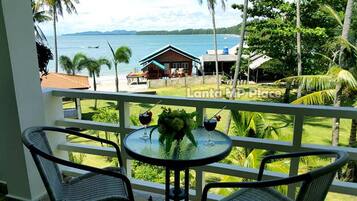Deluxe Double or Twin Room, Sea View | Desk, blackout curtains, rollaway beds, free WiFi