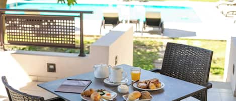 Tägliches inbegriffenes Frühstücksbuffet