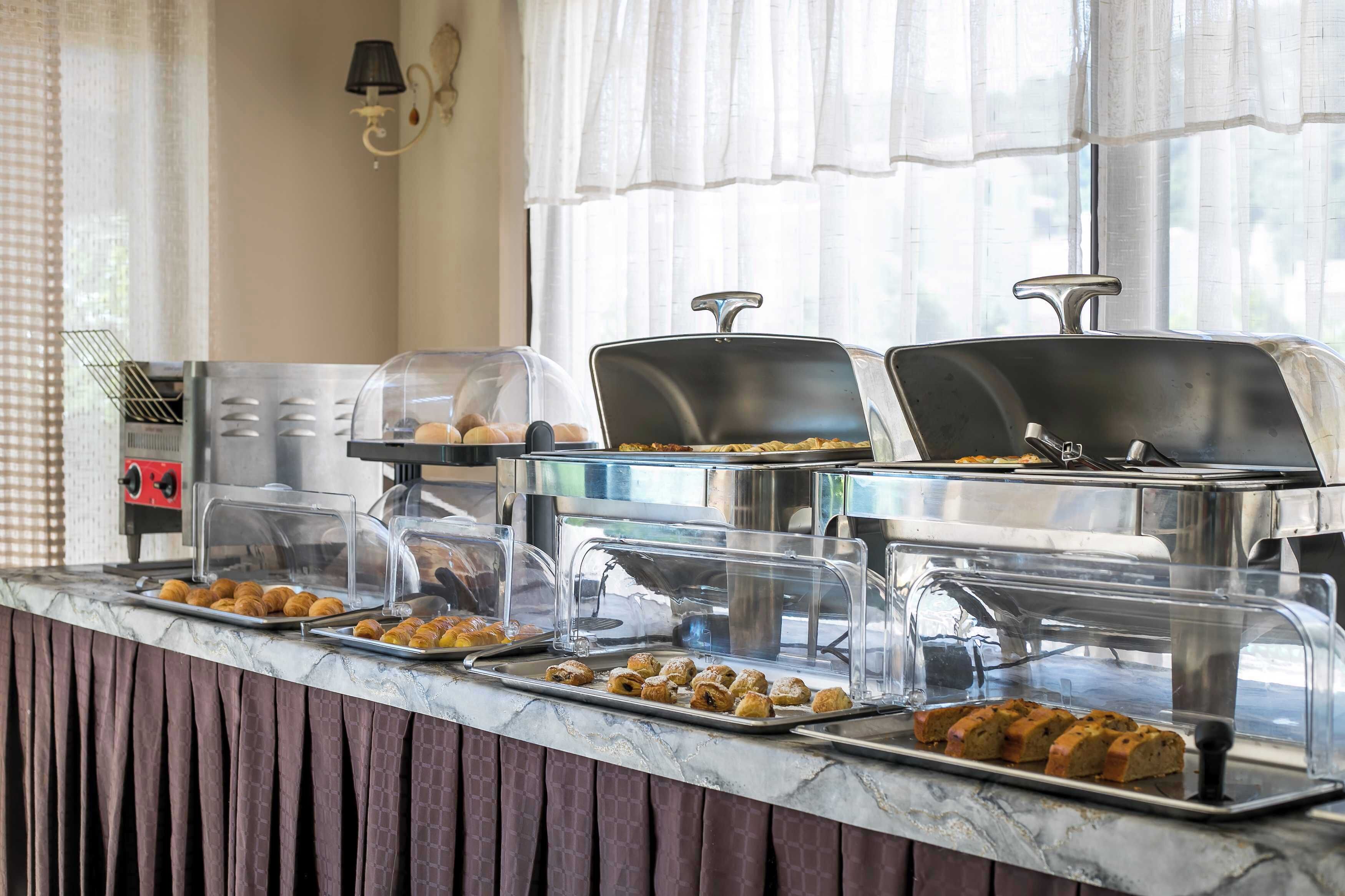 Colazione a buffet inclusa, servita tutte le mattine 