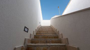 Comfort Apartment, 2 Bedrooms, Kitchen (6 people) | Iron/ironing board, free WiFi