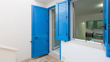 Comfort Apartment, 2 Bedrooms, Kitchen (6 people) | 2 bedrooms, iron/ironing board, free WiFi