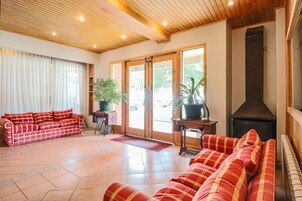 23-inch flat-screen TV with cable channels, TV