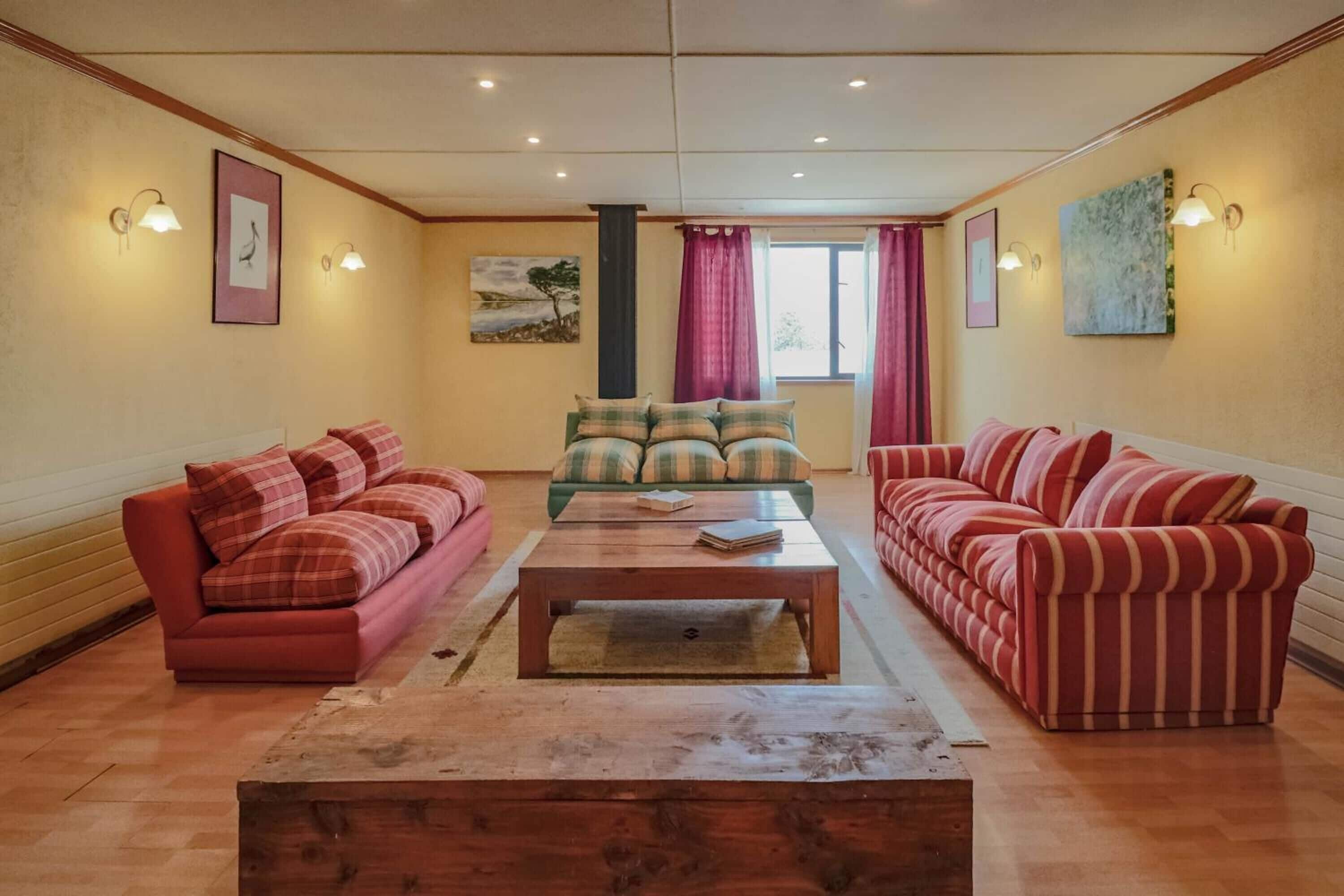 23-inch flat-screen tv with cable channels, tv