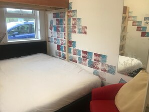 Free WiFi - Finn McCool's Giants Causeway Hostel (Bushmills)