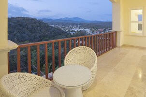 Premium Suite, 2 Bedrooms | Terrace/patio