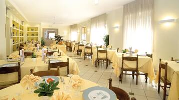 Lunch and dinner served, local cuisine